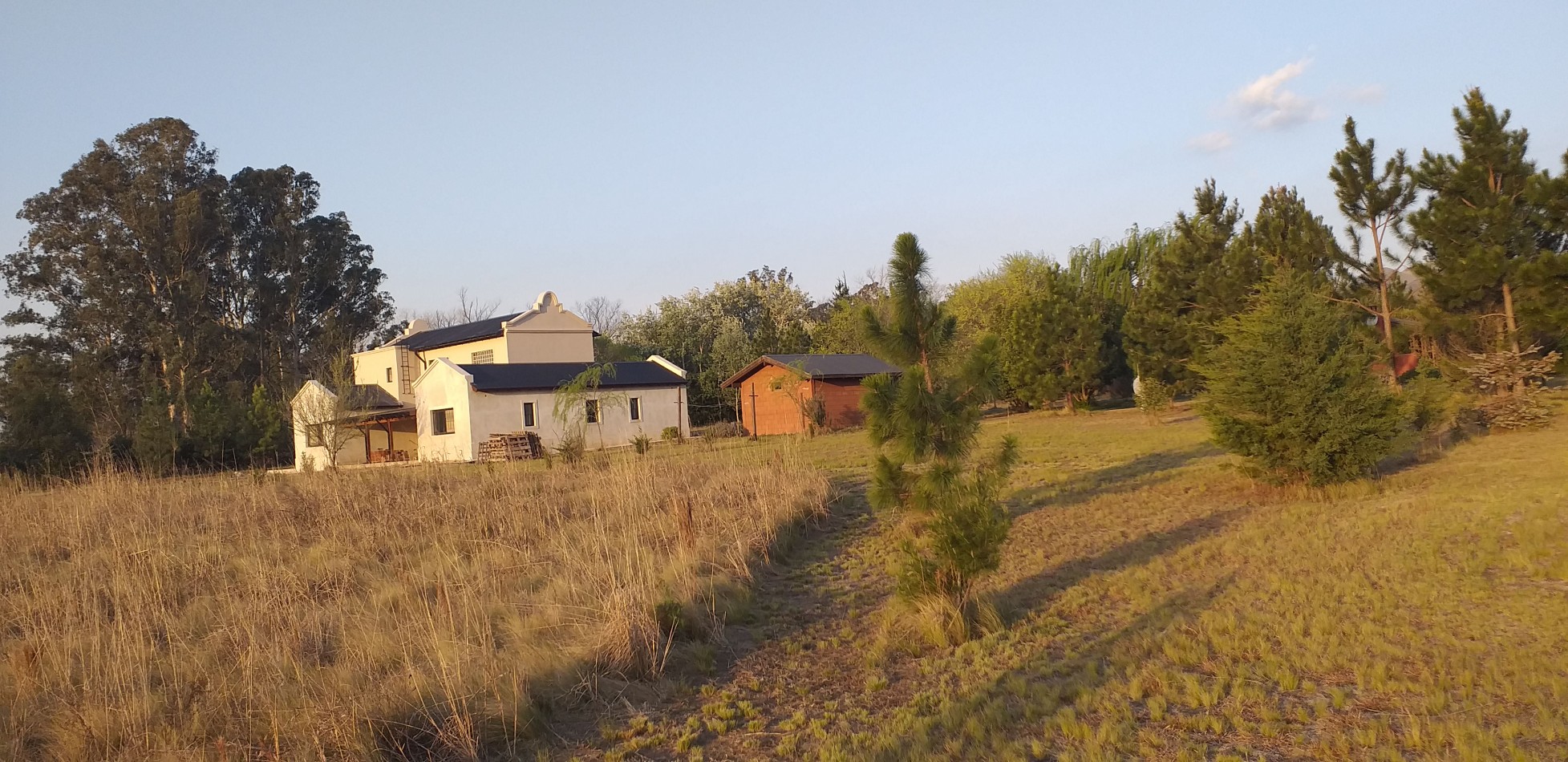 Campo de 3 ha con 2 casas y galpon en Villa Ciudad Parque COD (573)