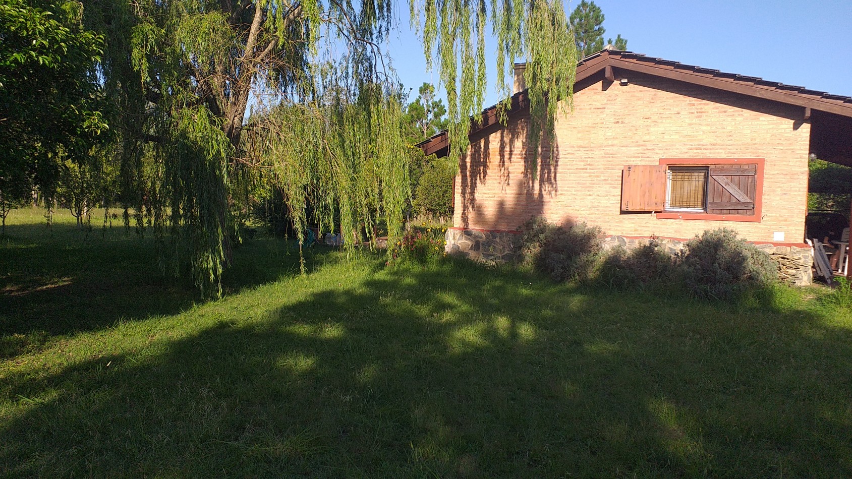 Campo de 3 ha con 2 casas y galpon en Villa Ciudad Parque COD (573)