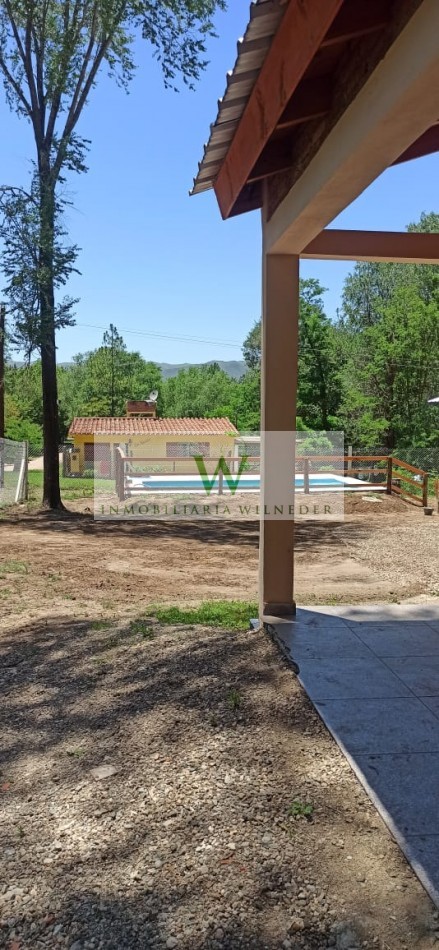  En venta 3 departamentos amoblados + piscina, Los Reartes, a 150m del rio 