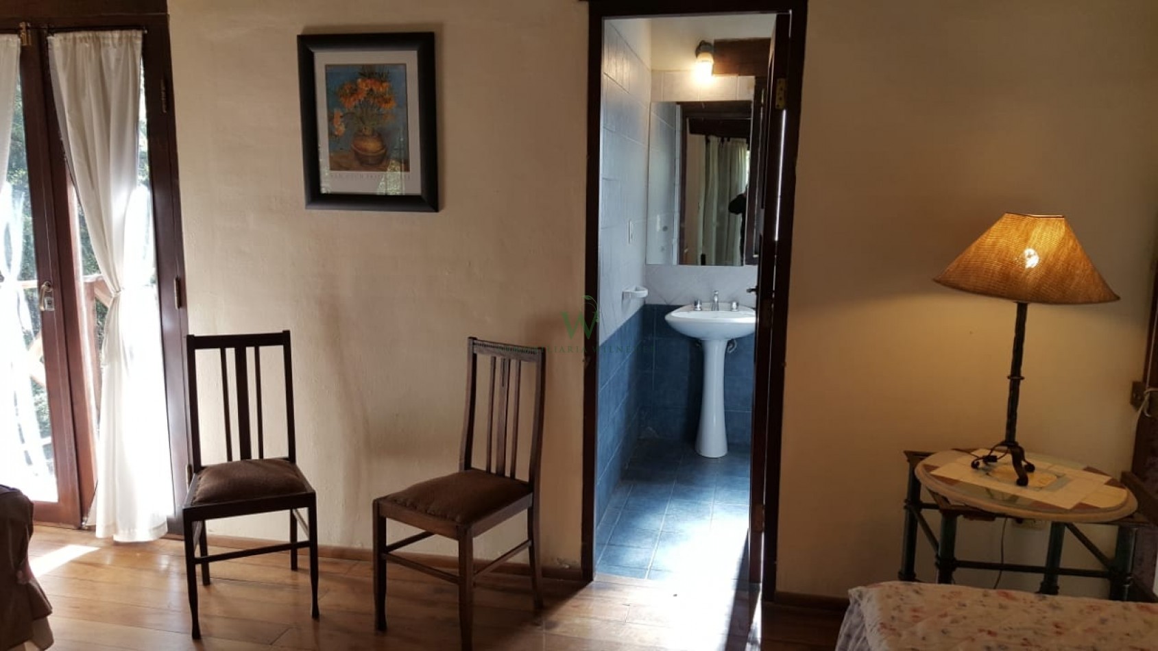 Cabaña de piedra en Villa Berna de 123m2  , con  amplio parque