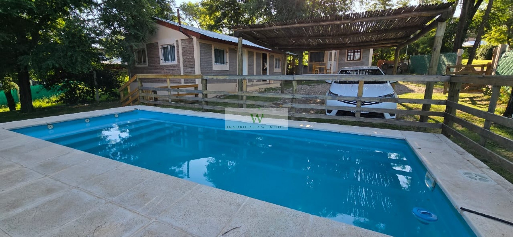  En venta 3 departamentos amoblados + piscina, Los Reartes, a 150m del rio 