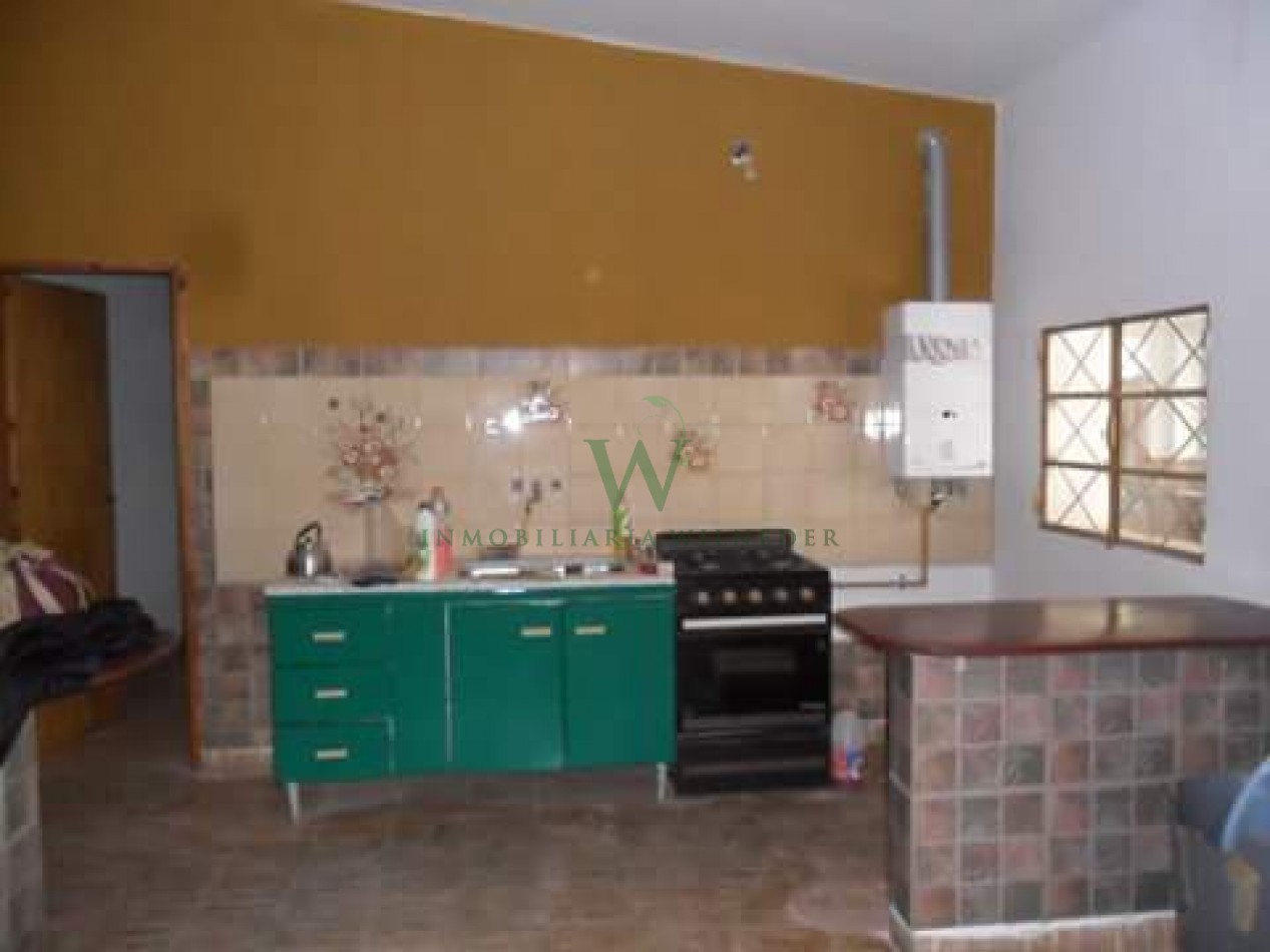 Casa 2 dormitorios, 1 baño, Villa Ciudad Parque a 150m del rio (COD 385)