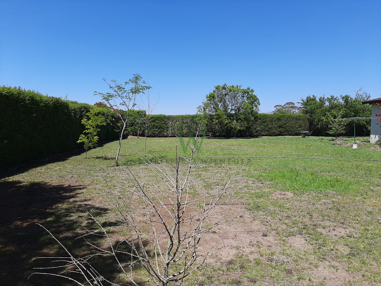 COD 01-1227- Terreno barrio Cuatro Horizontes, calle Cornelia Heinrich