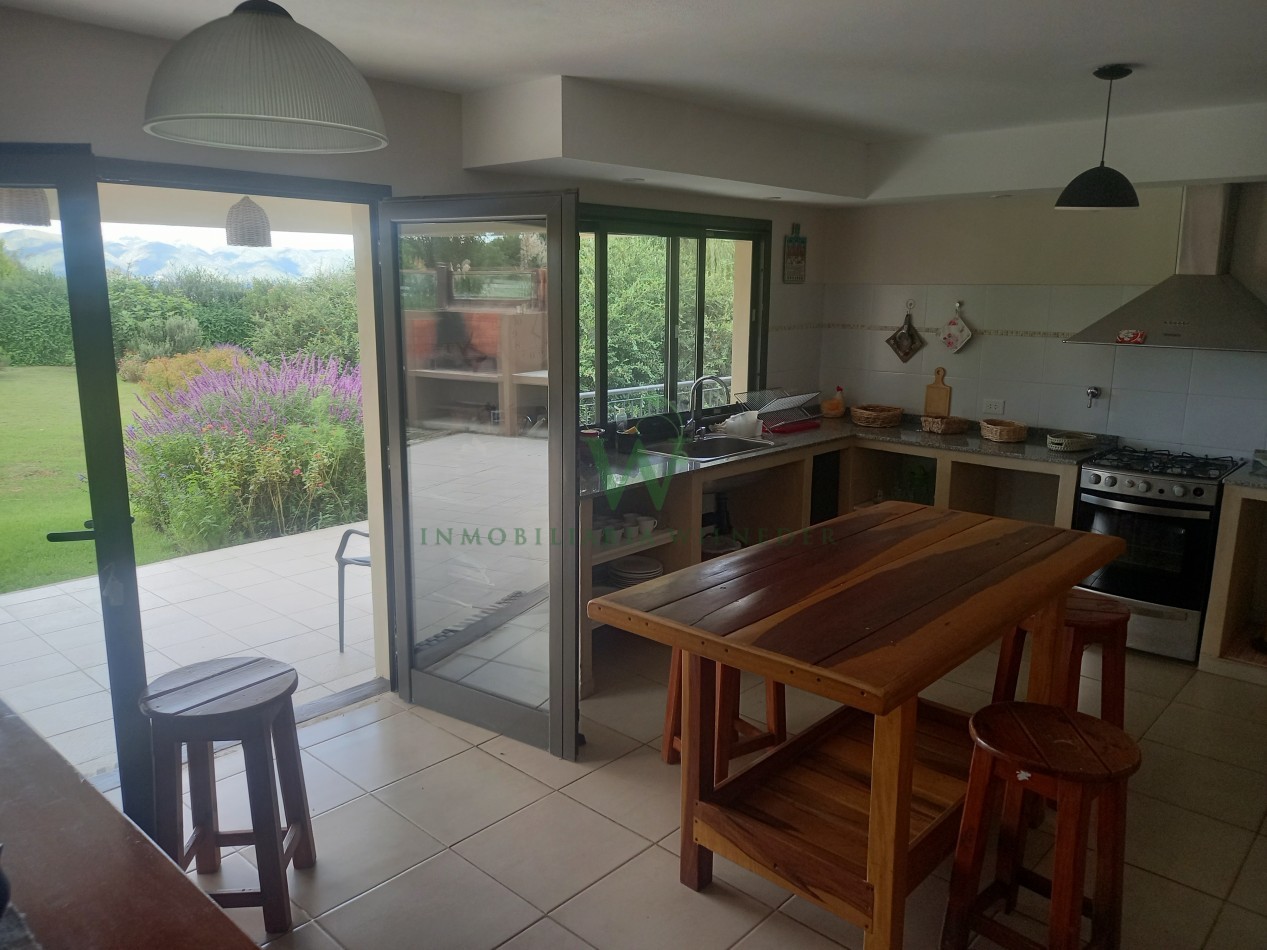 Casa en Club de Campo Altos del Corral de 343m2 , 5 dormitorios (COD 629)