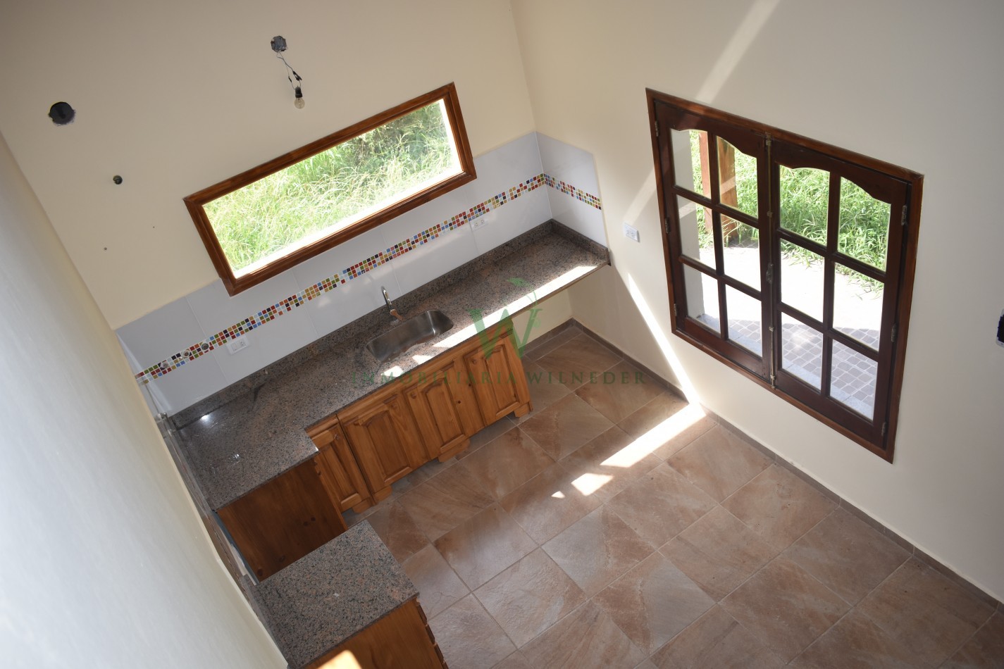  Casa 4 dormitorios, 2 baños, Barrio Villa Castelar ( COD 463)