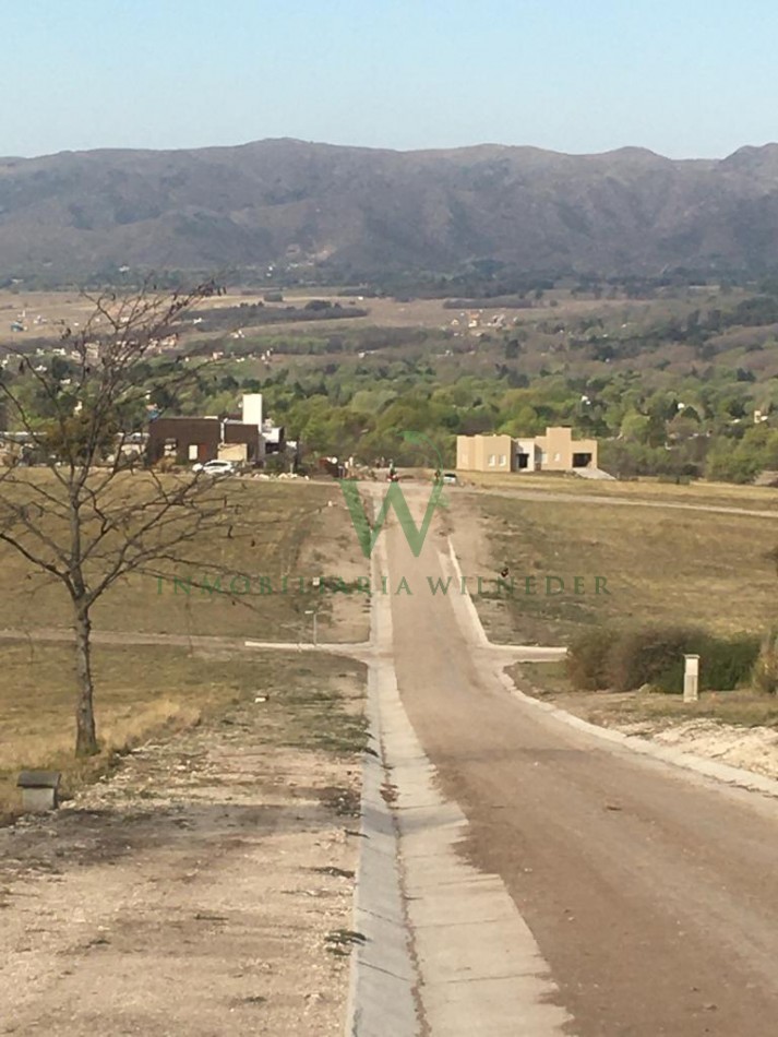 Terreno Altos del Corral 2523m2 en esquina, barrio cerrado , guardia las 24 hs