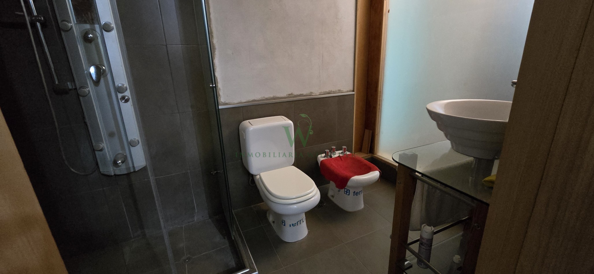 Villa Berna. Fraccion 1 ha con amplia vivienda a terminar