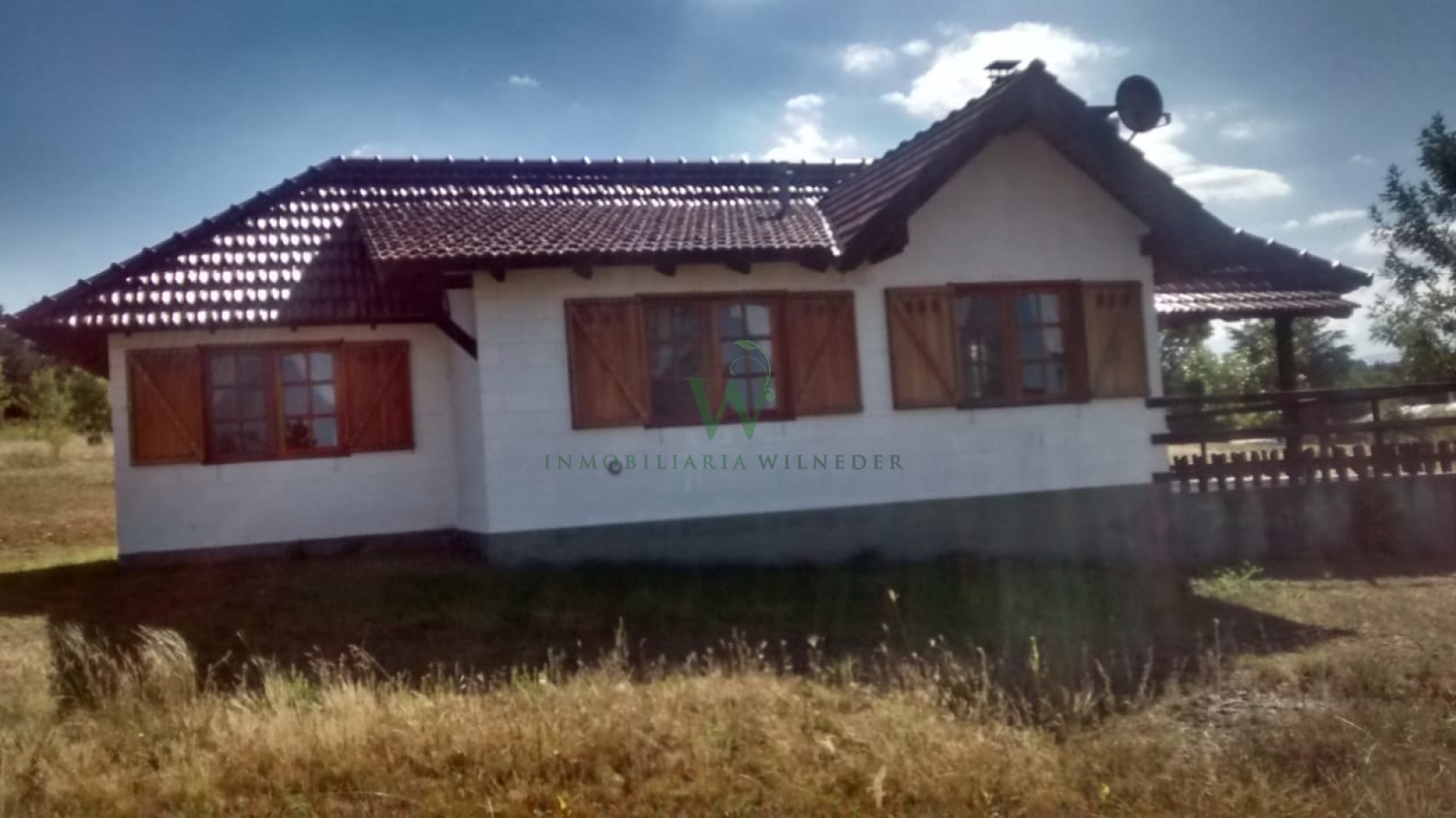 Casa frente al rio Los Reartes, zona de balneario (COD 489)