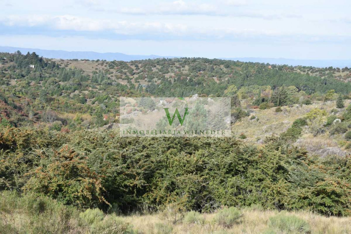  Atos pampa, fraccion 1 hectarea, contiene 3 arroyos , vista a las sierras 