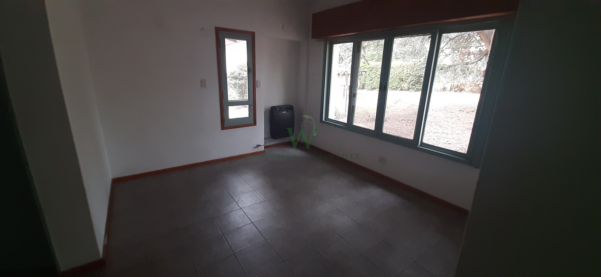 En venta 2 casas sobre terreno de 1300m2- Gas natural. (COD 477)