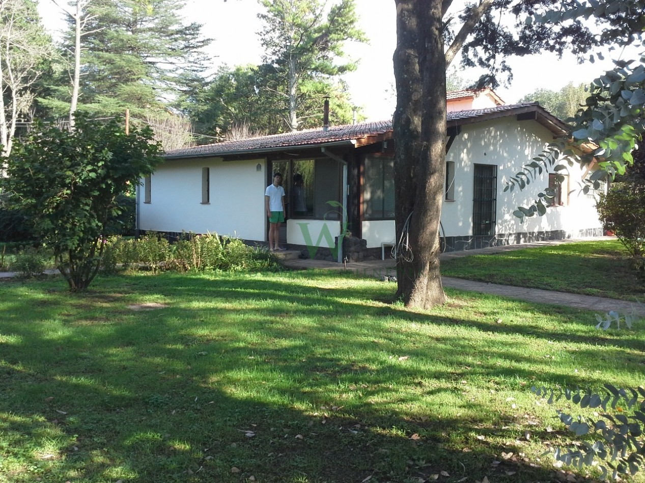 COD 658- Vivienda 2 dormitorios, parque de 2492m2, GAS NATURAL