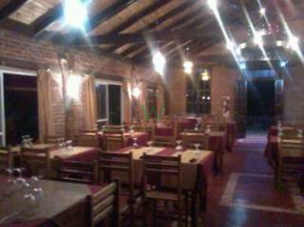 COD 03-248- Inmueble y fondo de comercio de Restaurante