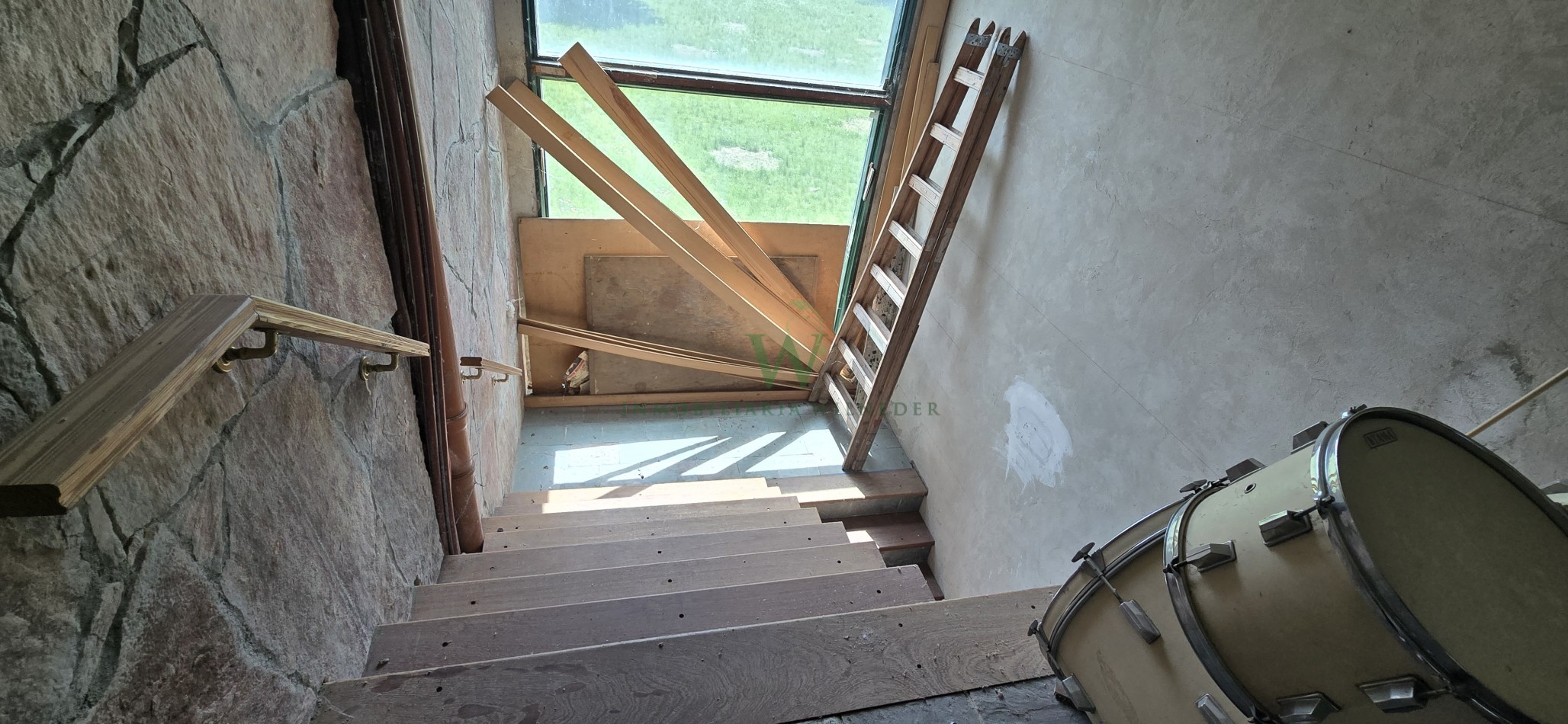Villa Berna. Fraccion 1 ha con amplia vivienda a terminar