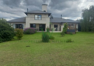 Casa en Club de Campo Altos del Corral de 343m2 , 5 dormitorios (COD 629)