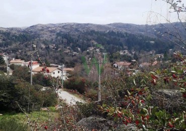 La Cumbrecita terreno a 200m del puente peatonal