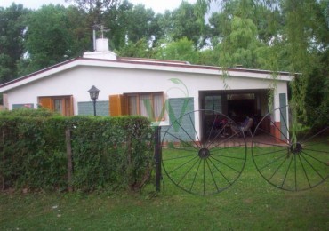 Casa 2 dormitorios, 1 baño, Villa Ciudad Parque a 150m del rio (COD 385)