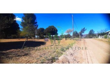 Terreno plano de 800m2 Barrio El Alto, vista a las sierras